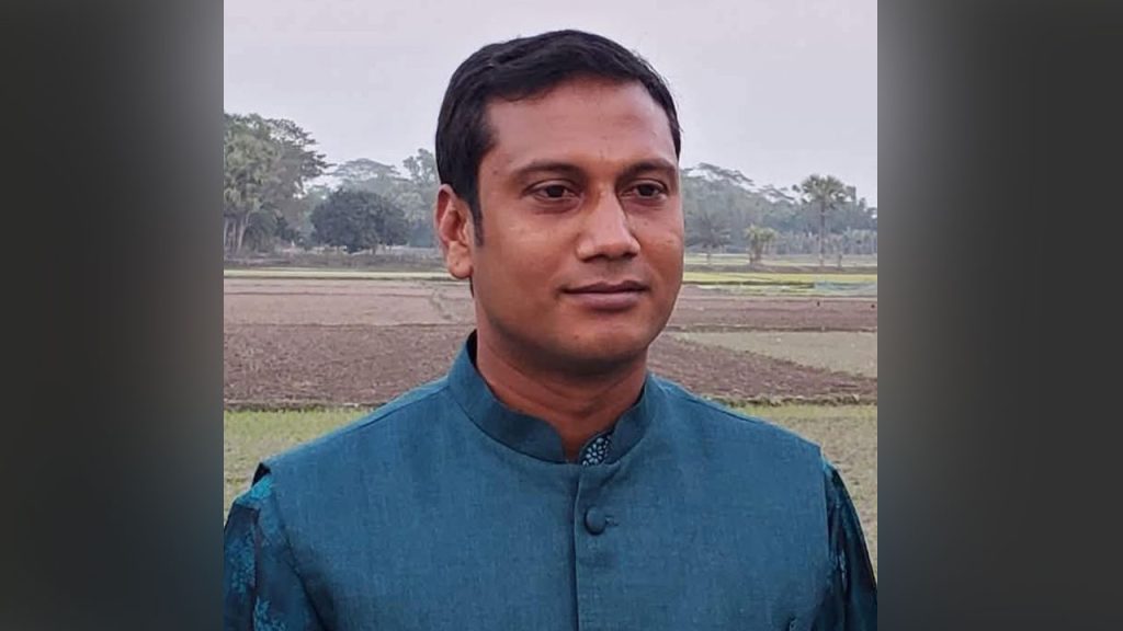 কচুয়া উপজেলার সাবেক চেয়ারম্যান মাহবুব আলম বিমানবন্দরে গ্রেপ্তার