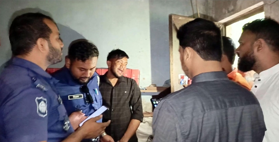 চাঁদপুরের ফরিদগঞ্জে বন্ধুকে আঁটকে রেখে স্ত্রীকে কুপ্রস্তাব
